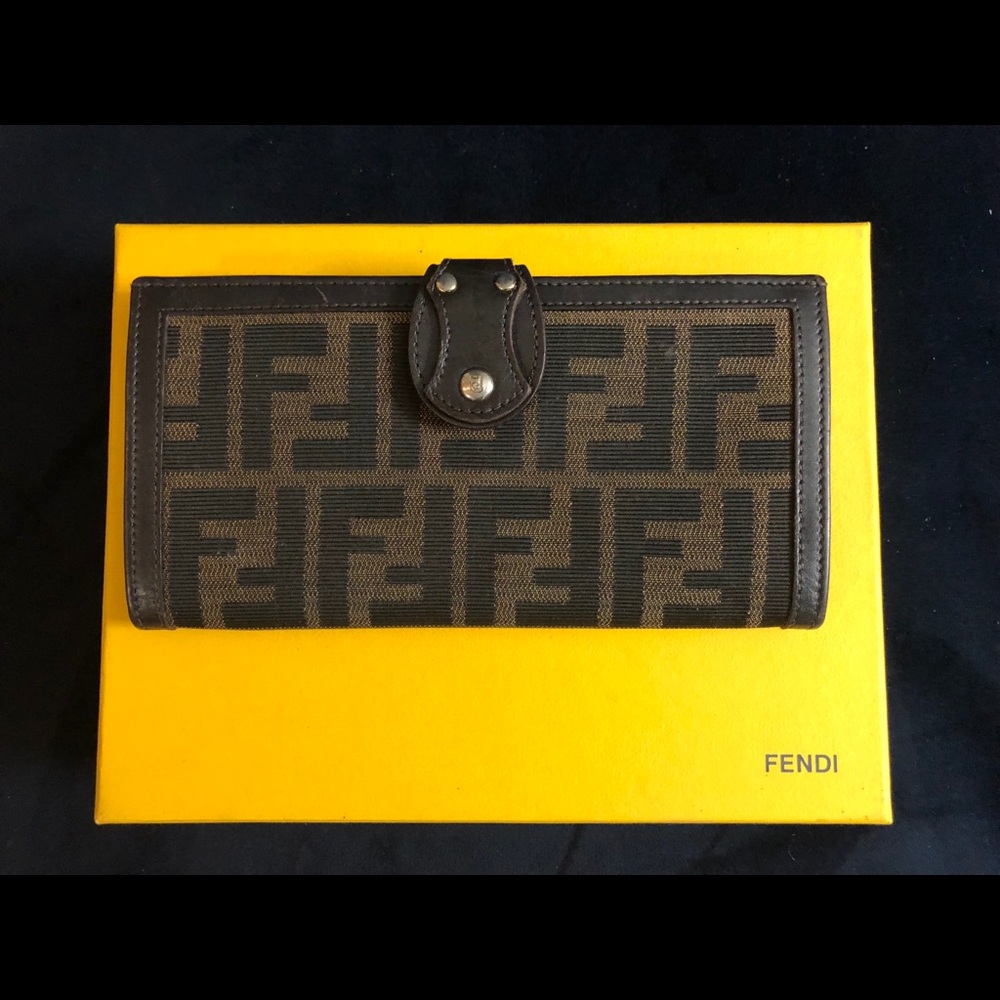 SOLD!!! Fendi Zucca Wallet